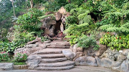 Marian Grotto alongside the Chapel of Our Lady of Mount Carmel at Lembah Karmel Cikanyere, Jekicen, CC BY-SA 4.0, common